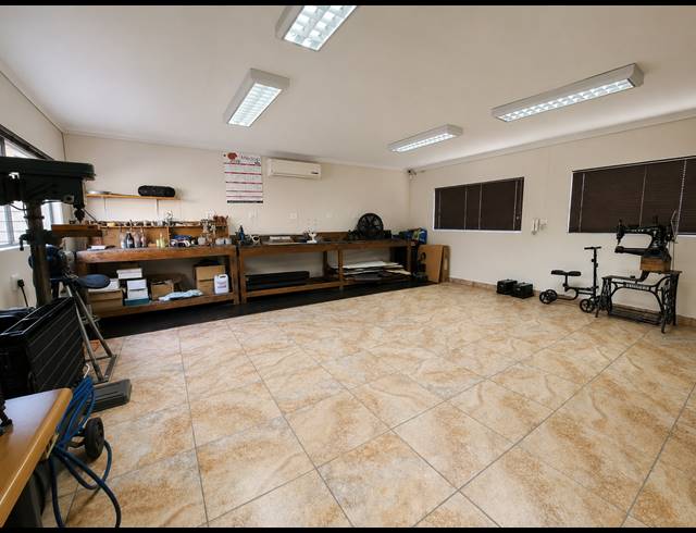 550M² MEDICAL SUITE FOR SALE IN VEREENIGING CENTRAL